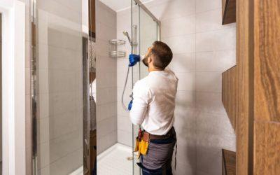 Comment agrandir une douche sans changer le bac existant ?